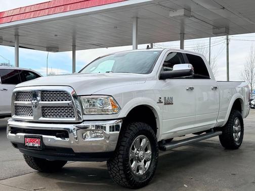 2018 RAM 2500 Laramie Crew Cab 4x4 6'4' Box