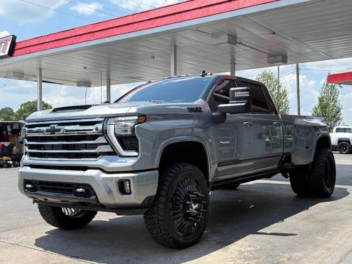 2025 Chevrolet Silverado 3500 High Country