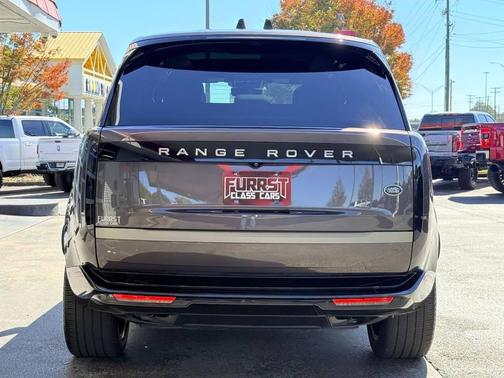 2023 Land Rover Range Rover P530 SE