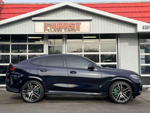 2023 BMW X6 M50i