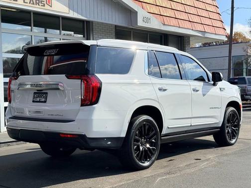 2023 GMC Yukon Denali