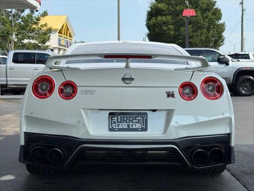 2020 Nissan GT-R Premium Dual-clutch 6-Speed Transmission