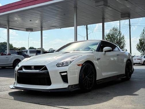 2020 Nissan GT-R Premium Dual-clutch 6-Speed Transmission