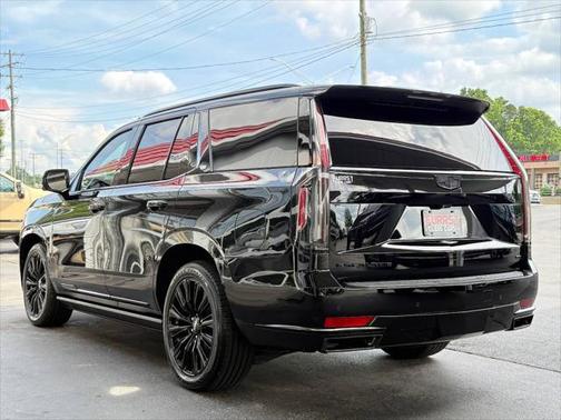 2022 Cadillac Escalade Sport