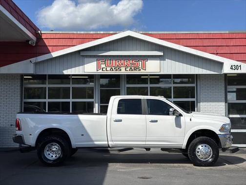 2018 RAM 3500 Laramie Crew Cab 4x4 8' Box