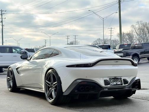 2020 Aston Martin Vantage Base