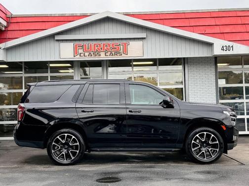 2023 Chevrolet Tahoe 4WD RST