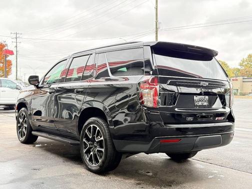 2023 Chevrolet Tahoe 4WD RST