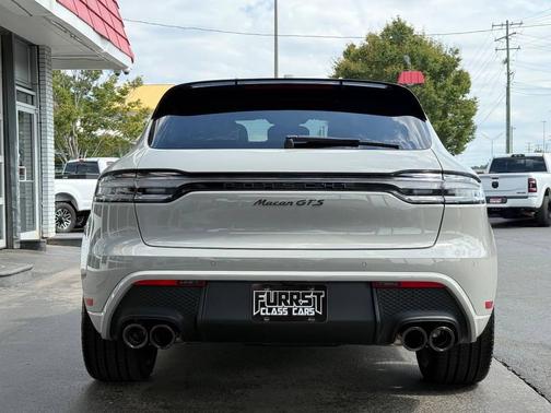 2025 Porsche Macan GTS