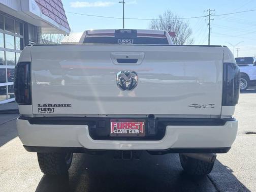 2023 RAM 3500 Laramie Crew Cab 4x4 8' Box