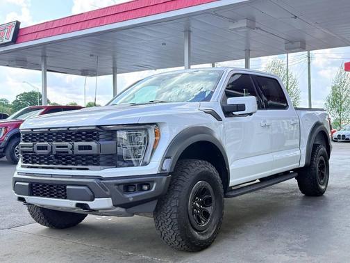 Oxford White 2023 Ford F-150 Raptor