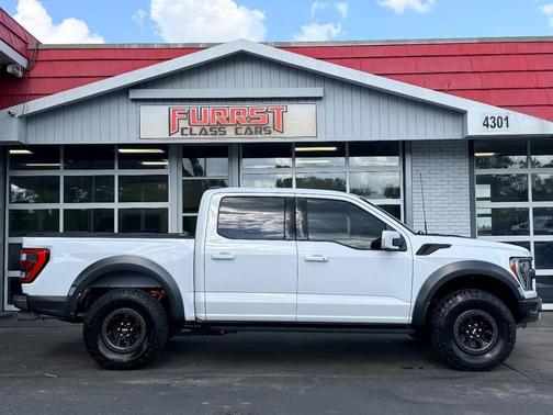 Oxford White 2023 Ford F-150 Raptor