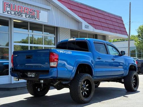 2016 Toyota Tacoma TRD Sport