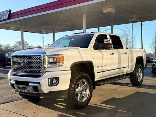 2015 GMC Sierra 2500 Denali