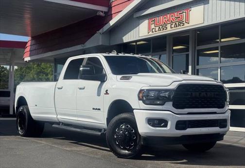 2024 RAM 3500 Big Horn Crew Cab 4x4 8' Box