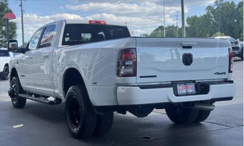 2024 RAM 3500 Big Horn Crew Cab 4x4 8' Box