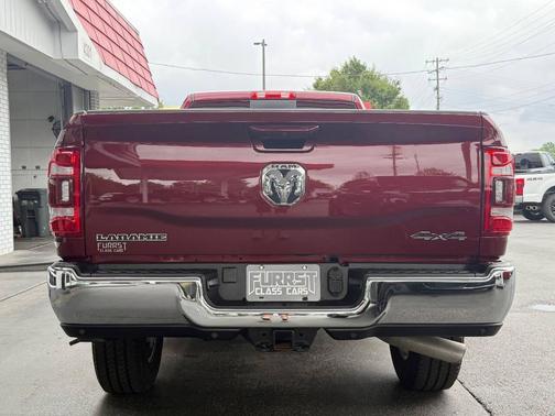 2024 RAM 3500 Laramie Crew Cab 4x4 8' Box