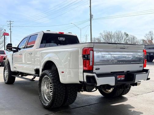 2025 Ford F-450 Platinum