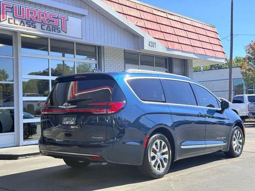 2025 Chrysler Pacifica L