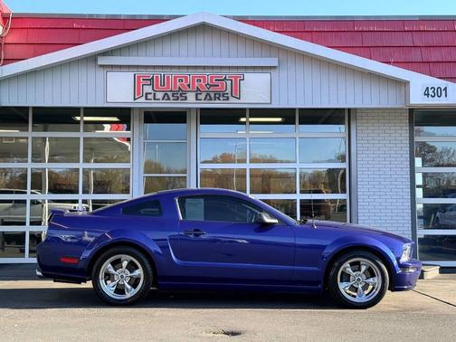 2005 Ford Mustang GT Premium