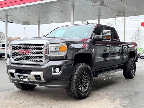 2016 GMC Sierra 2500 Denali