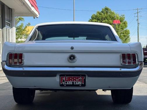 1965 Ford Mustang Base