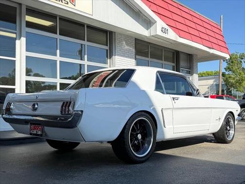 1965 Ford Mustang Base
