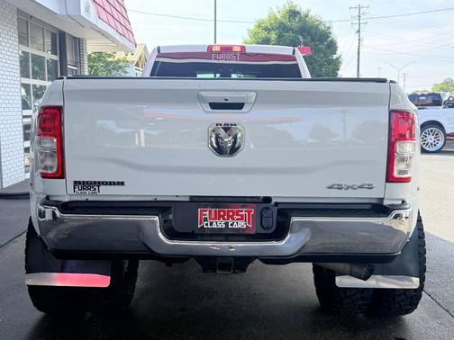 Bright White Clearcoat 2021 RAM 3500 Big Horn Crew Cab 4x4 8' Box