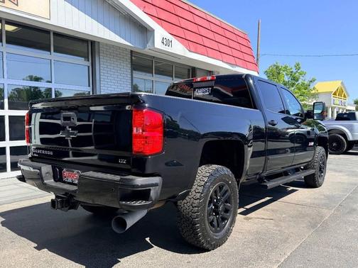 Black 2018 Chevrolet Silverado 2500 LTZ