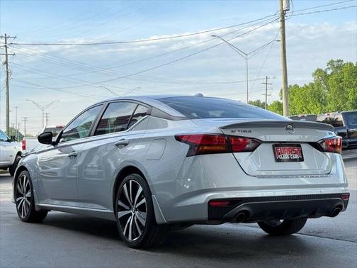 2021 Nissan Altima SR FWD