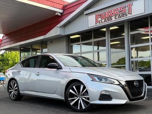 2021 Nissan Altima SR FWD