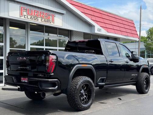 2024 GMC Sierra 2500 AT4