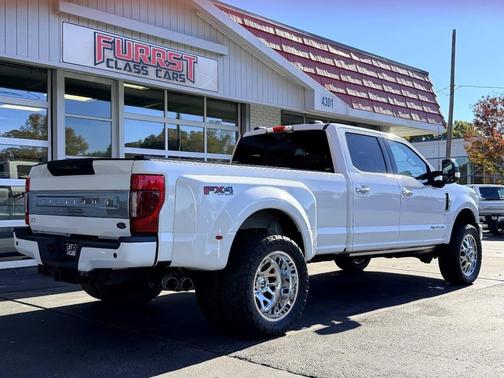 2022 Ford F-350 Platinum