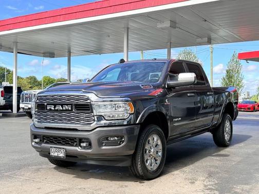 2020 RAM 2500 Limited Crew Cab 4X4 6'4' Box