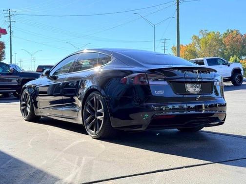 2021 Tesla Model S Plaid