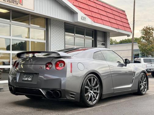 2014 Nissan GT-R Premium