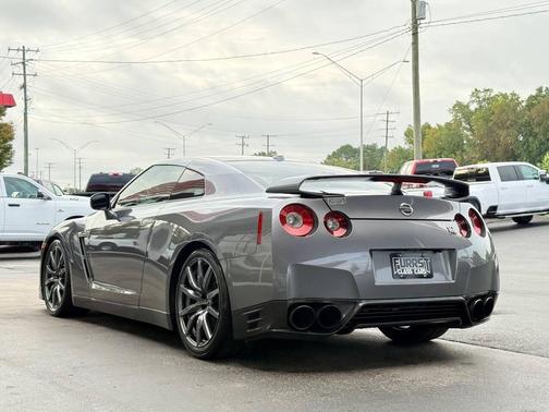 2014 Nissan GT-R Premium