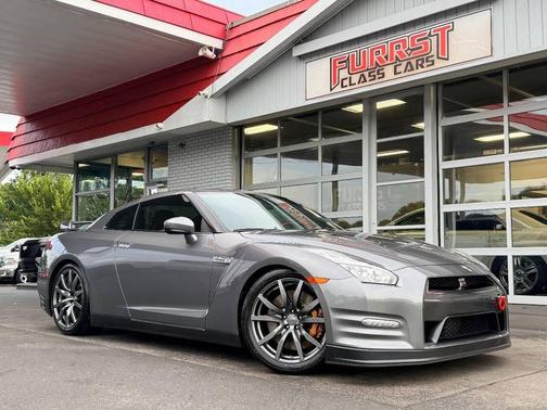 2014 Nissan GT-R Premium
