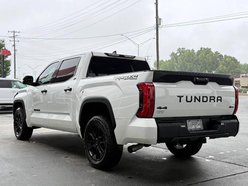 2022 Toyota Tundra SR5