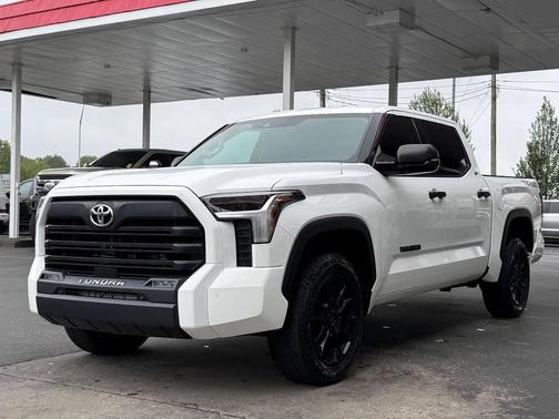 2022 Toyota Tundra SR5