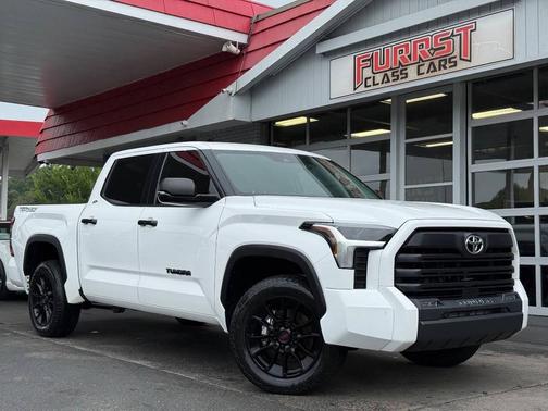 2022 Toyota Tundra SR5