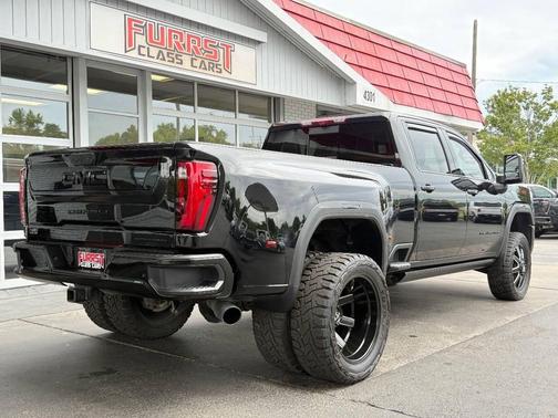 2024 GMC Sierra 3500 Denali