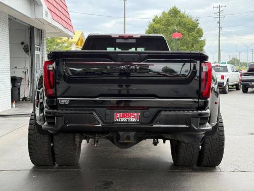 2024 GMC Sierra 3500 Denali