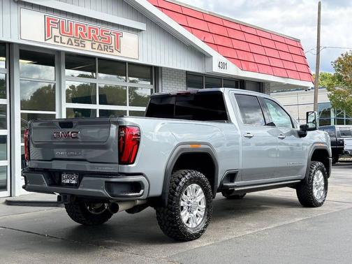2024 GMC Sierra 2500 Denali