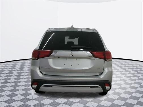 2020 Mitsubishi Outlander SEL