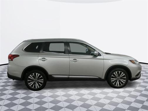 2020 Mitsubishi Outlander SEL