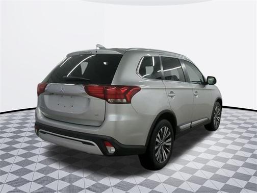 2020 Mitsubishi Outlander SEL