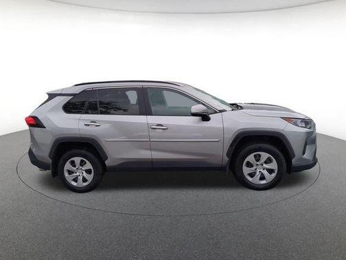 Silver Sky Metallic 2021 Toyota RAV4 LE