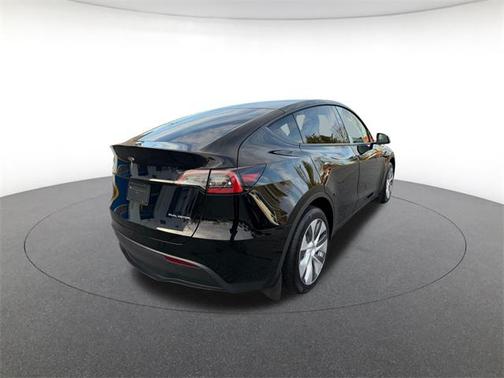 2024 Tesla Model Y Long Range Dual Motor All-Wheel Drive