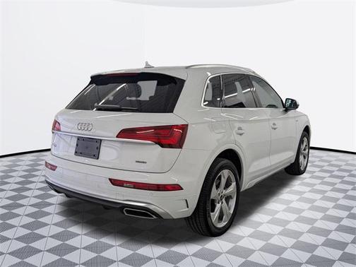2025 Audi Q5 45 S line Premium Plus